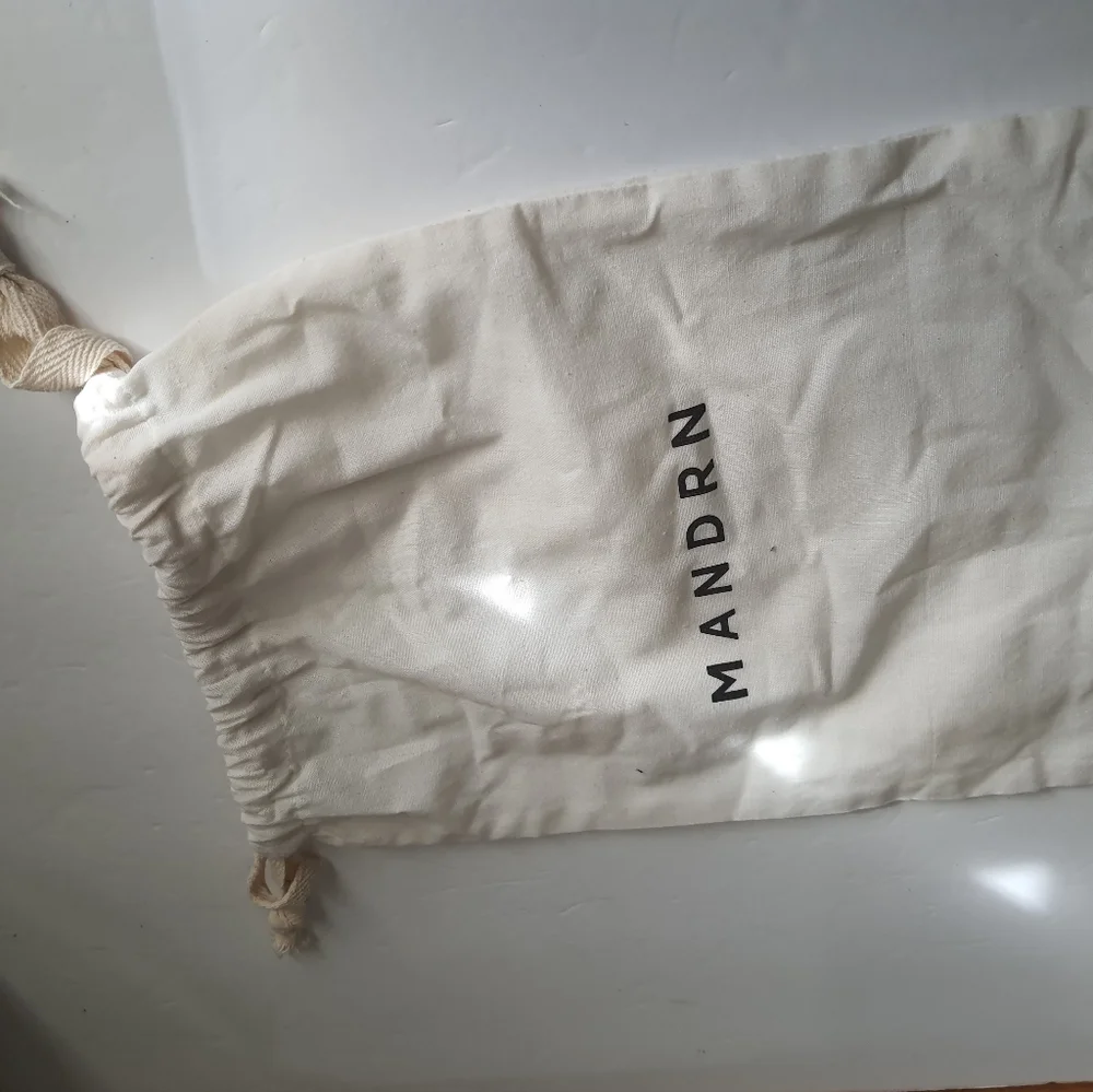 MANDRN Remy Belt Bag - Picture 5 of 6